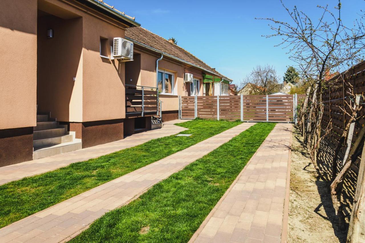 Németh Apartman Keszthely Extérieur photo